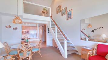 Beachfront One Bedroom with Loft | In-room dining