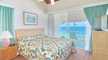 Departamento, 2 habitaciones | Caja de seguridad en la habitación y tabla de planchar con plancha