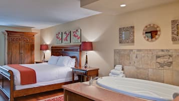 Standardzimmer, 1 King-Bett, Whirlpool | Zimmersafe, Schreibtisch, Bügeleisen/Bügelbrett, kostenlose Babybetten