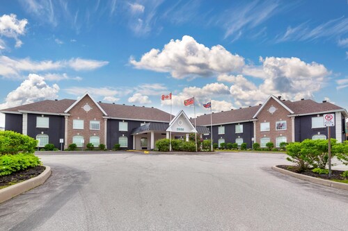 Quality Inn & Suites Oakville