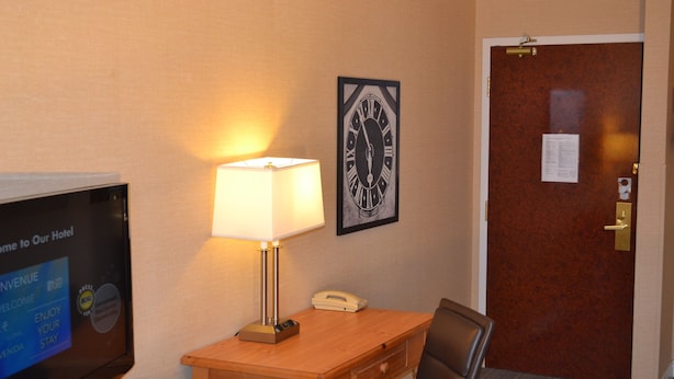 Suite, 1 cama Queen size, para no fumadores, hidromasaje | Tabla de planchar con plancha 