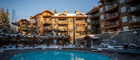 Outdoor pool, pool loungers