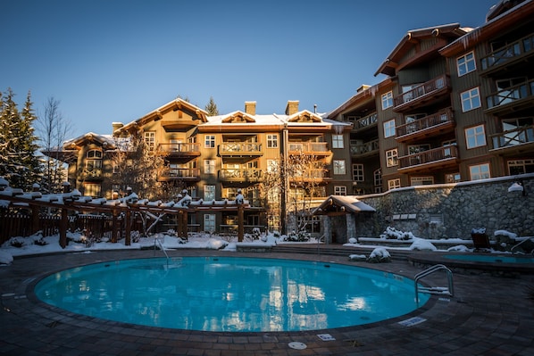 Outdoor pool, sun loungers