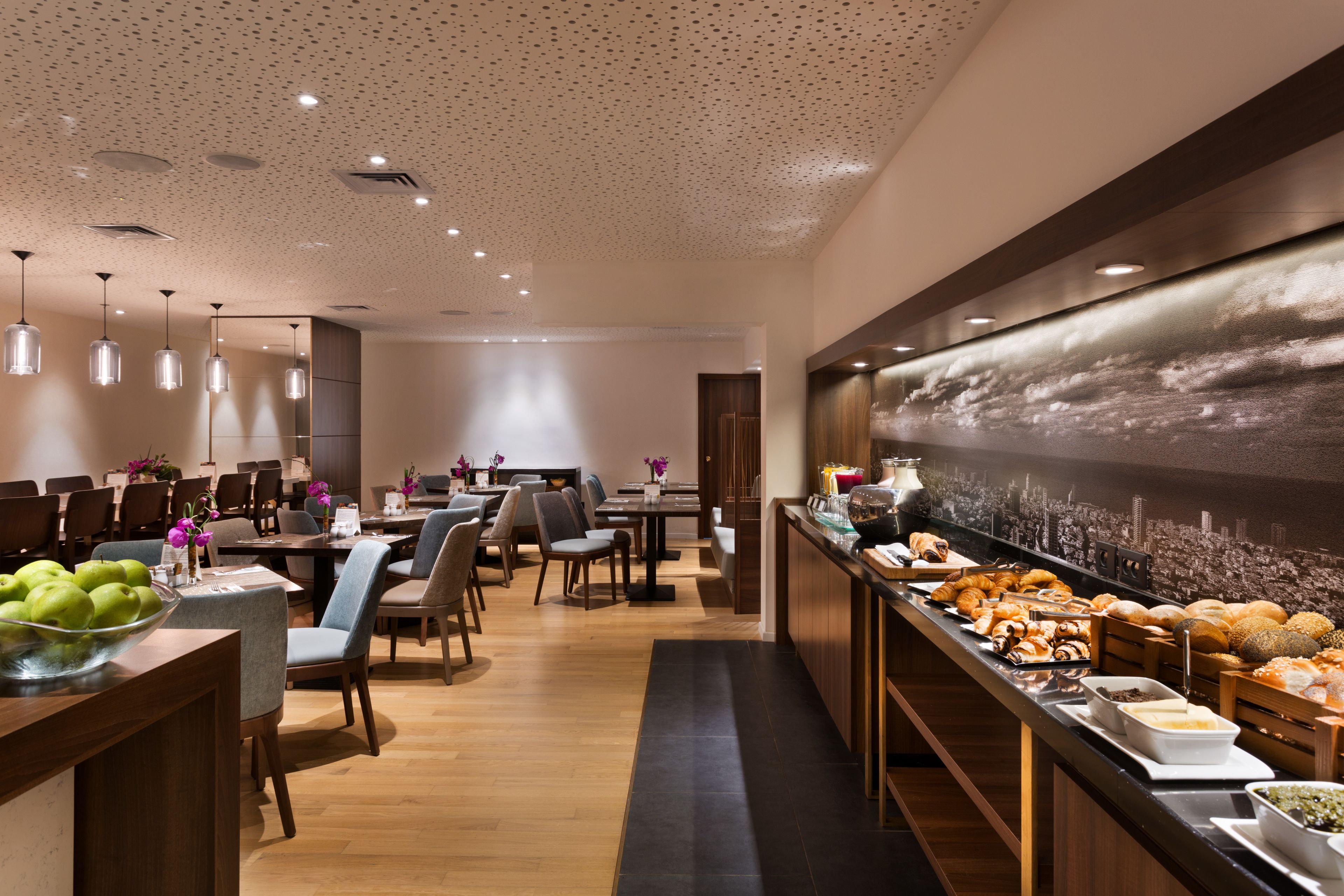 daily to-go breakfast (ils 110 per person)