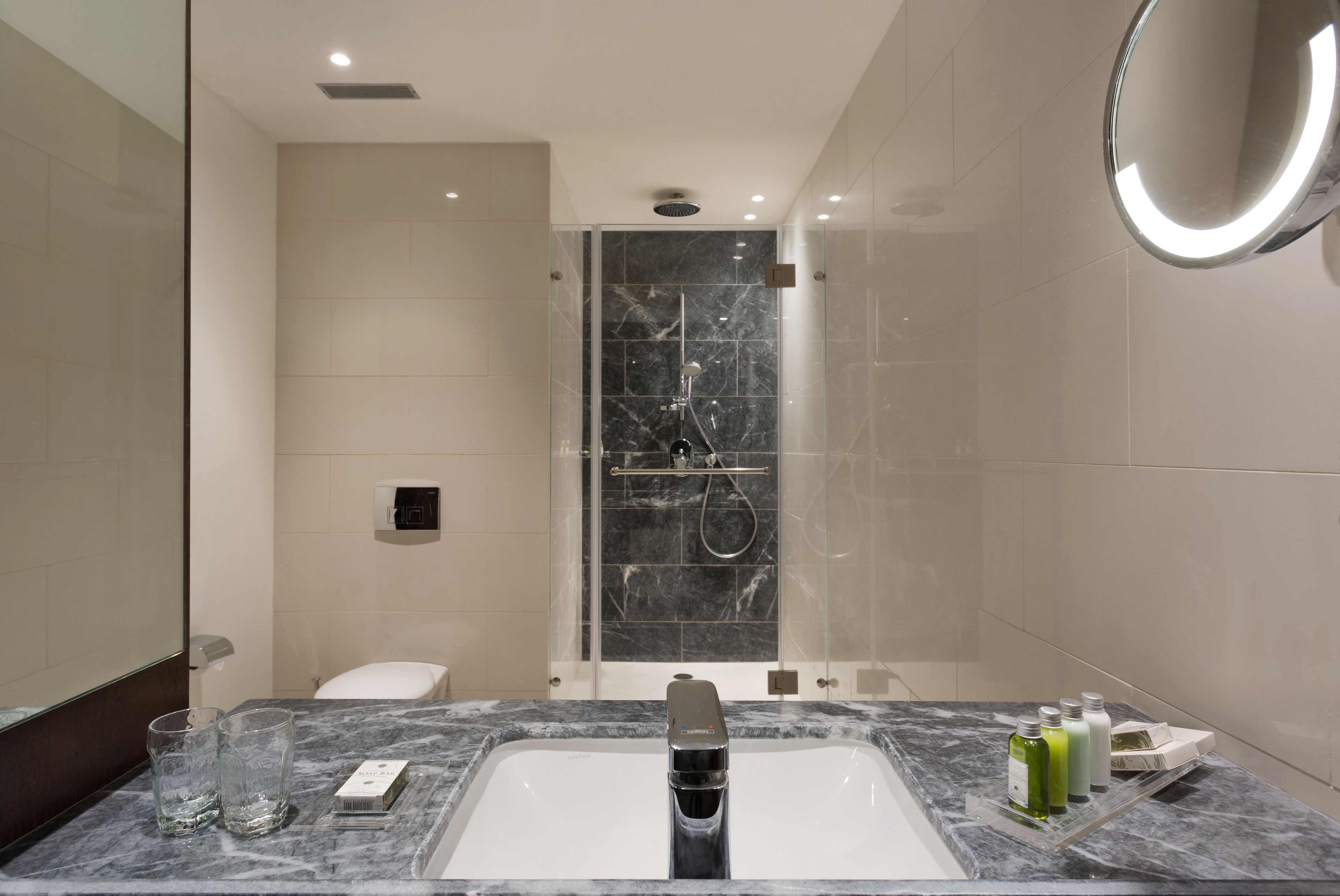 shower, rainfall showerhead, free toiletries, hair dryer