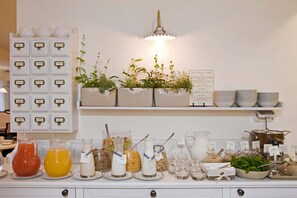 Exterior - Shalom Hotel & Relax - an Atlas Boutique Hotel (Tel Aviv)