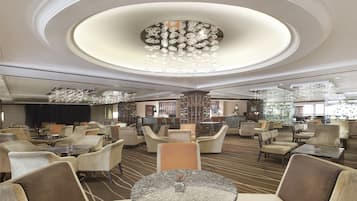 2 bares o lounges, lounge en el lobby
