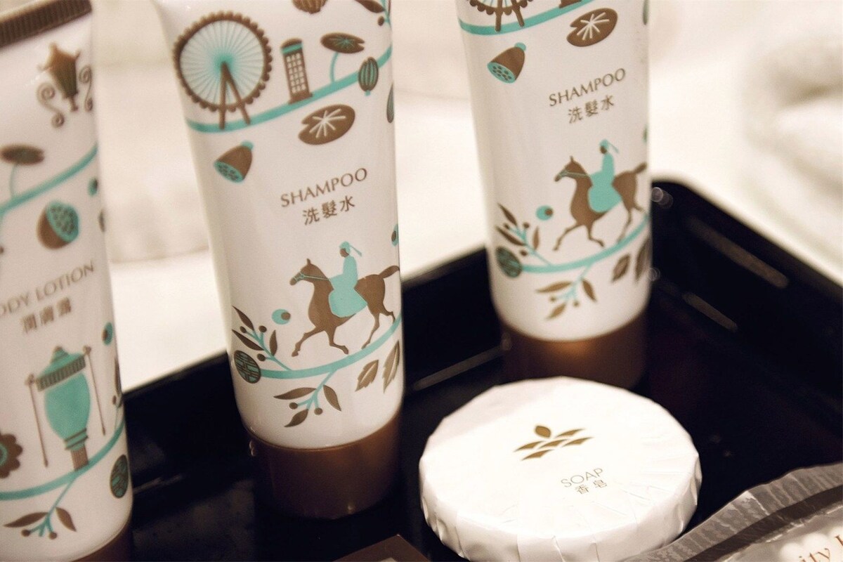 Bathroom amenities | Deep soaking tub, free toiletries, hair dryer, bathrobes