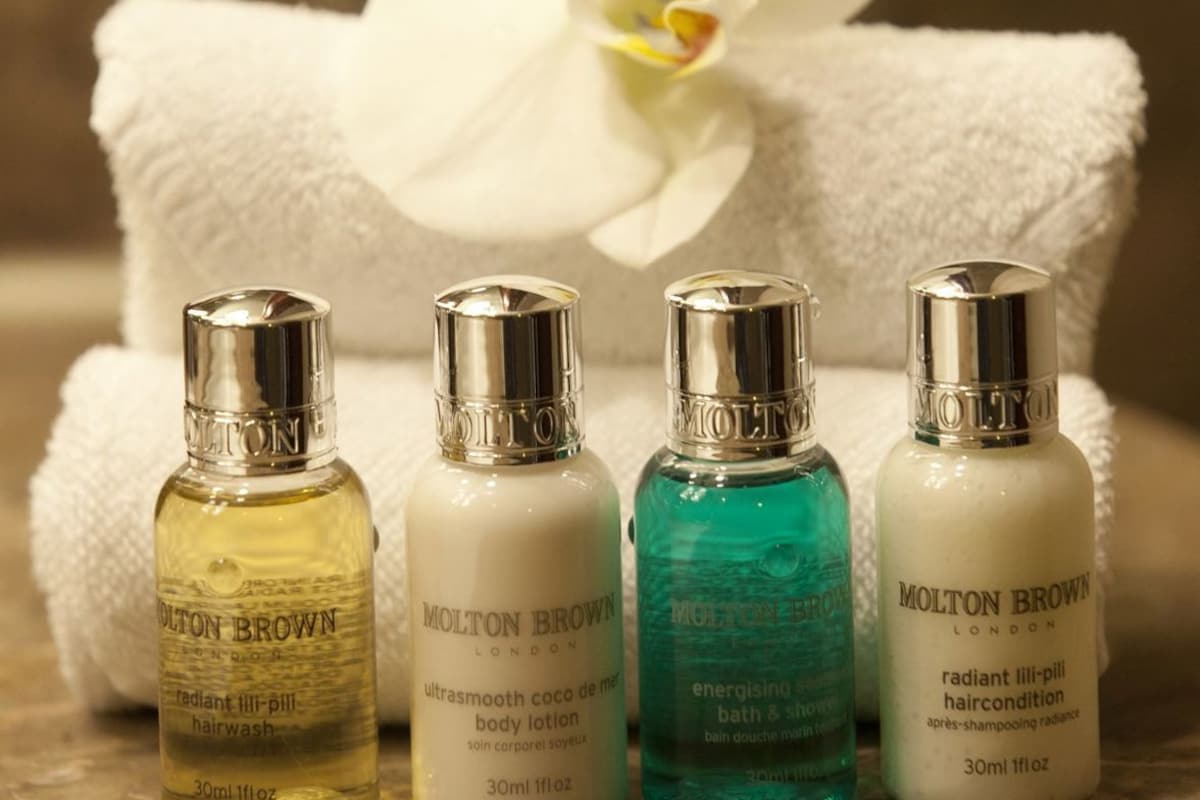 Bathroom amenities | Deep soaking tub, free toiletries, hair dryer, bathrobes