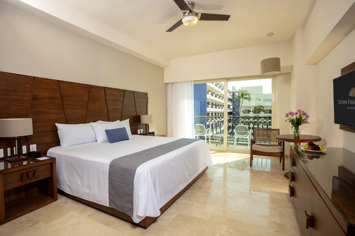 1 habitación y artículos del minibar gratis