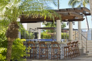 Poolbar