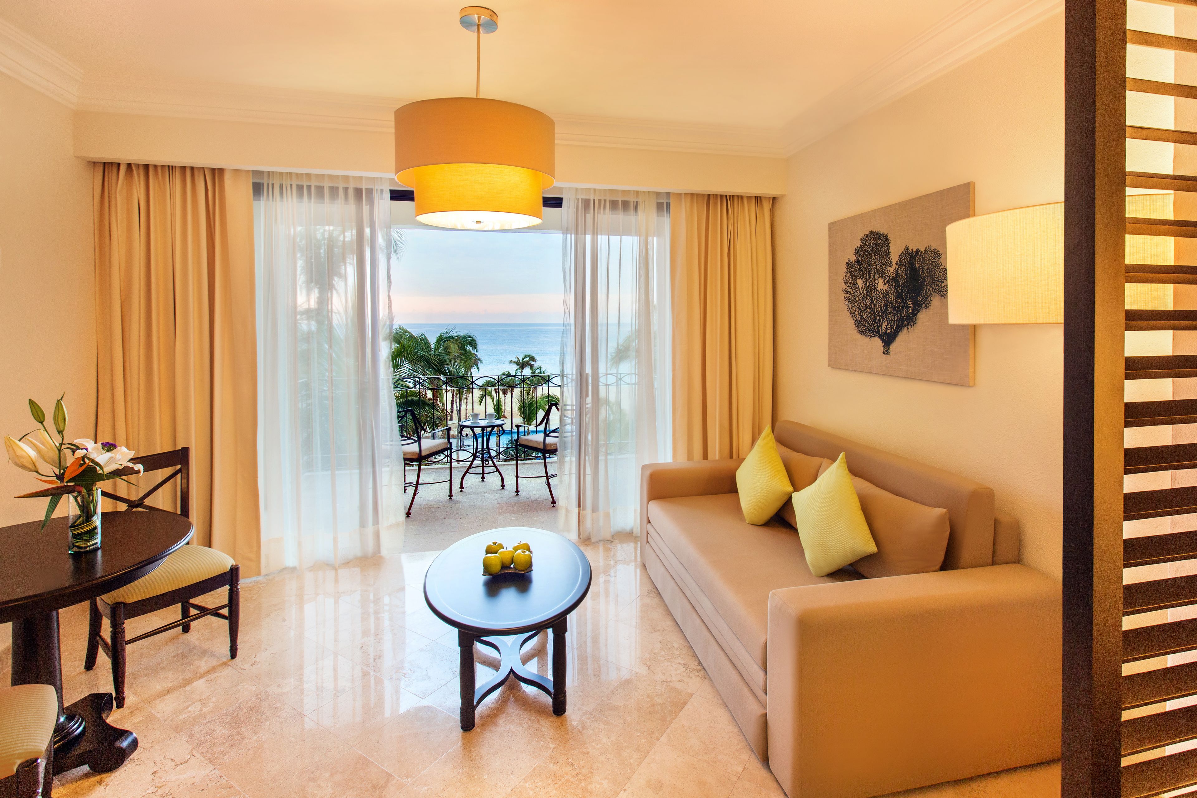 1 bedroom, hypo-allergenic bedding, down duvets, free minibar