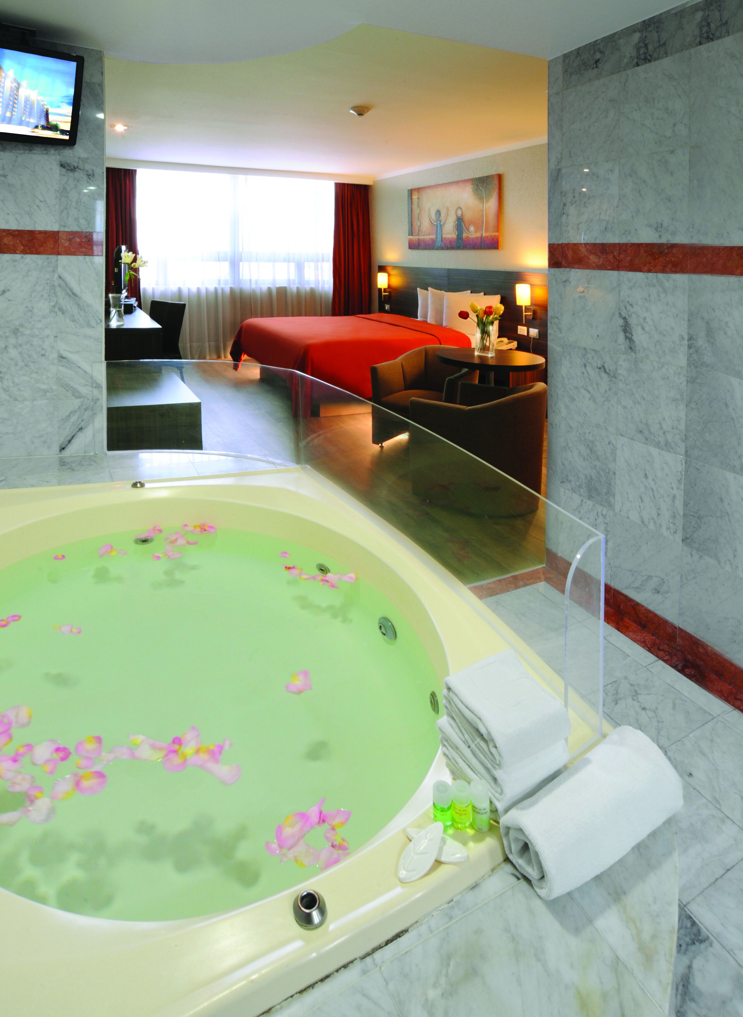 Presidential Studio Suite | In-room safe, desk, soundproofing, iron/ironing board