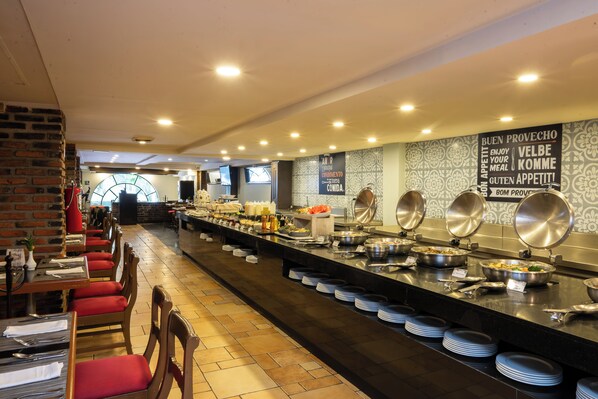 Breakfast, lunch, dinner served; Mexican cuisine 