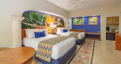 PA Beach Club & Hotel