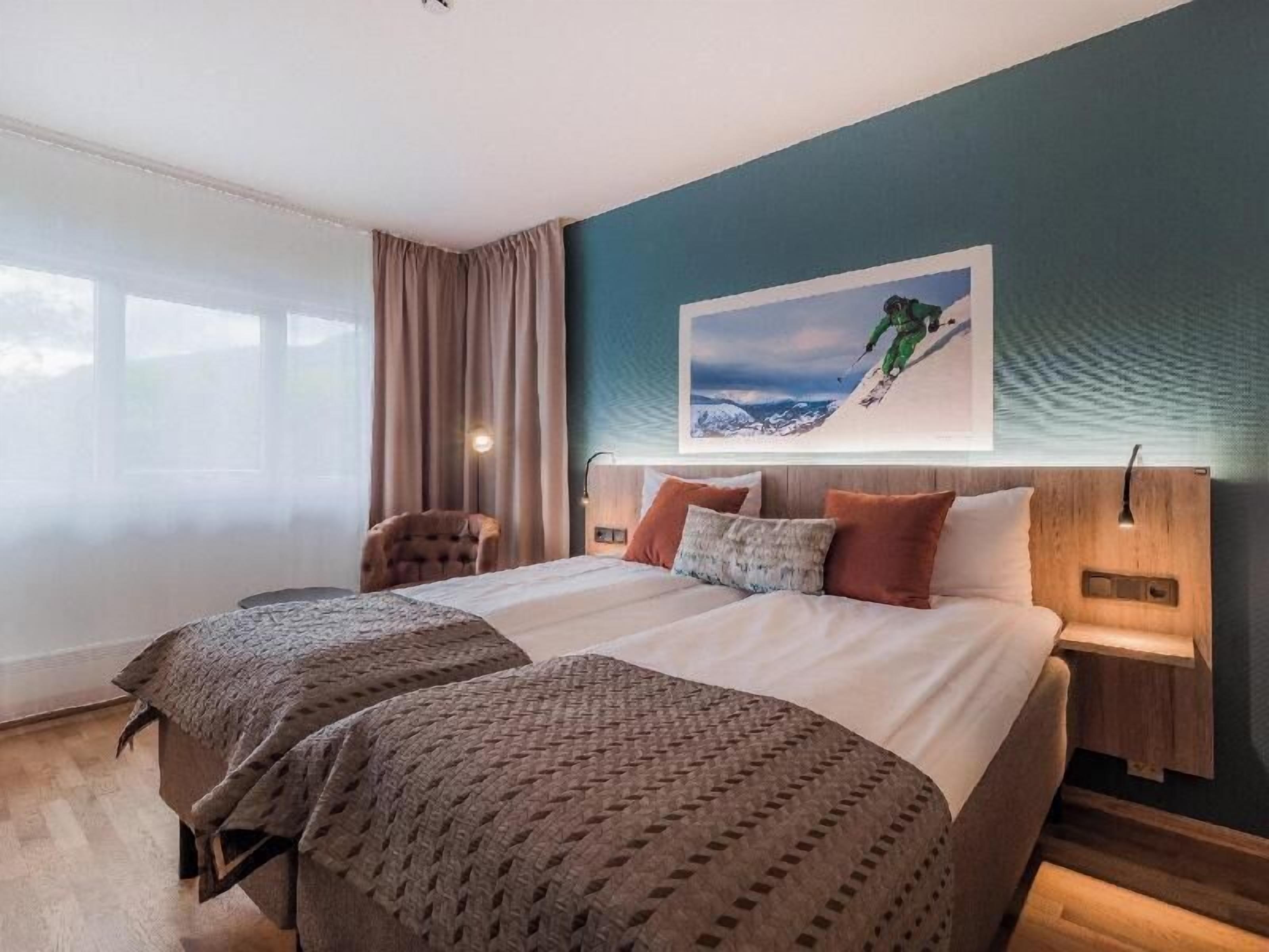 Desk, free WiFi, bed sheets, alarm clocks