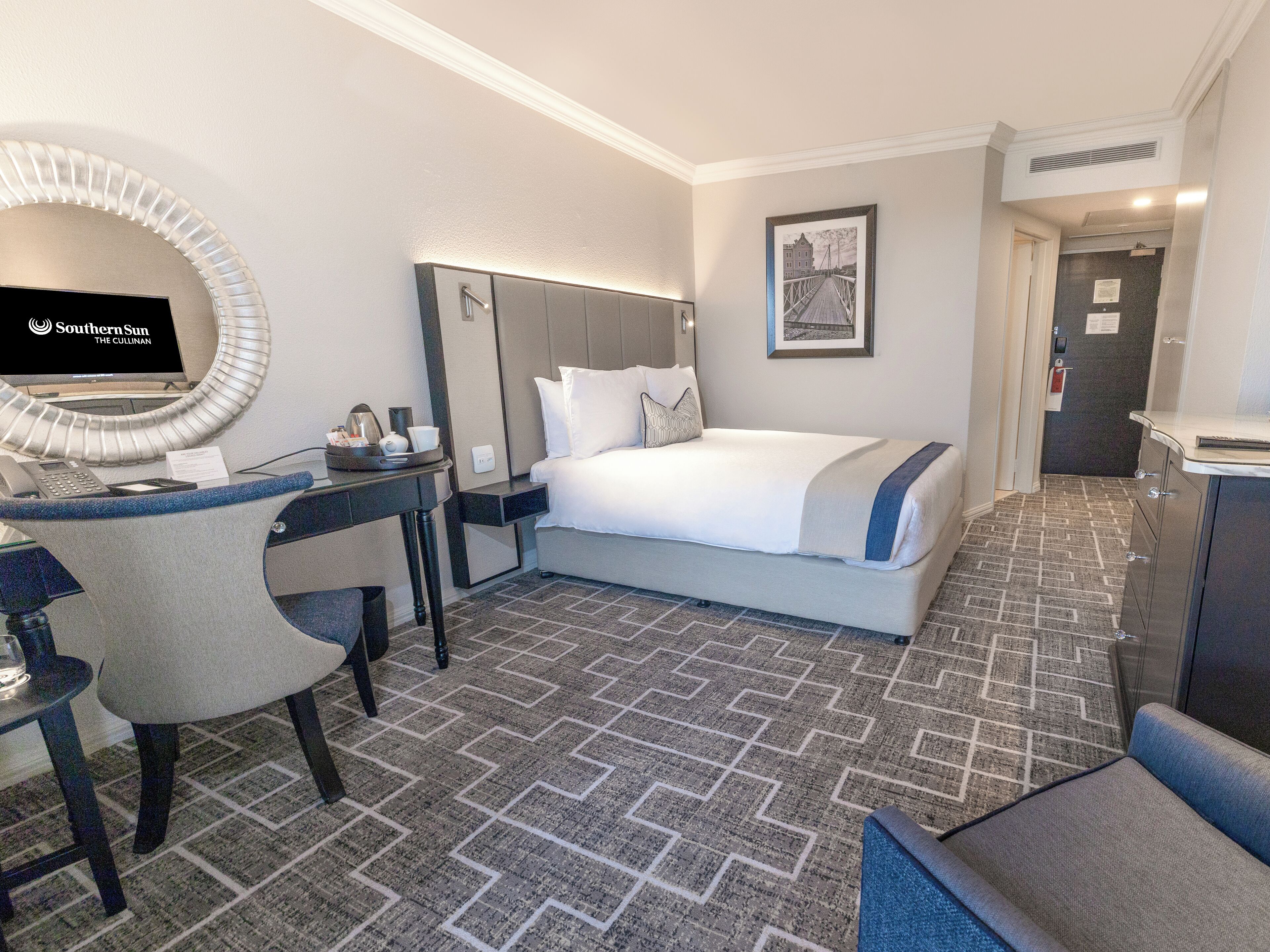 Hypo-allergenic bedding, in-room safe, desk, laptop workspace