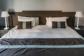 Room - The Devonshire (JOHANNESBURG)