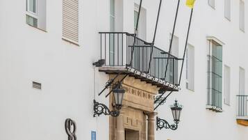 واجهة المنشأة