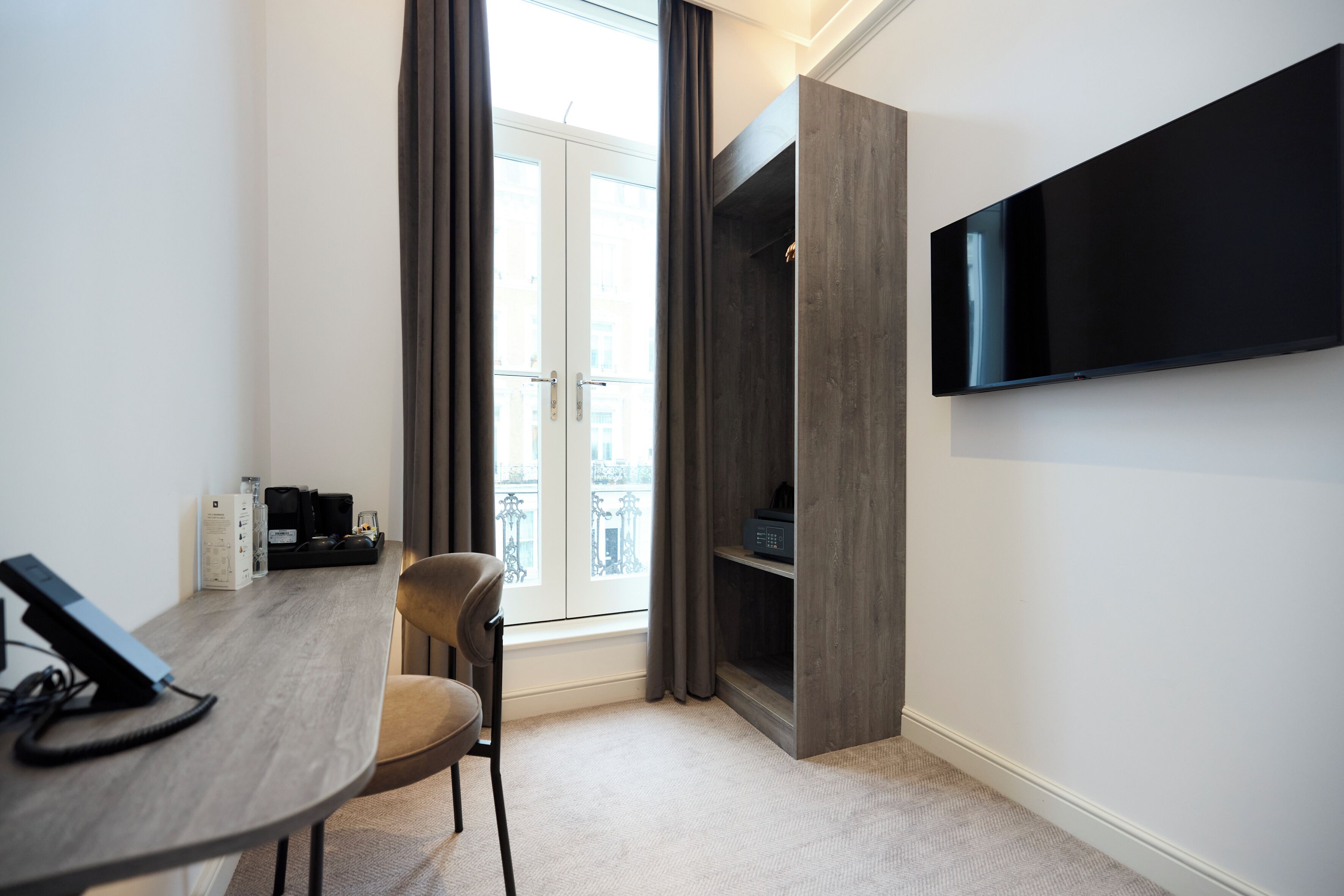 Doppelzimmer | Allergikerbettwaren, Zimmersafe, individuell dekoriert