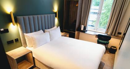 The Edwin Hotel