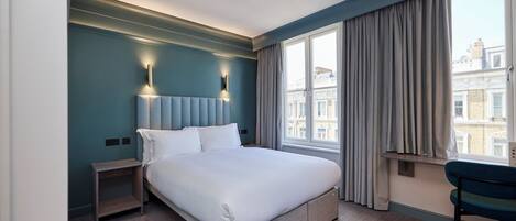 Double Room | 1 bedroom, hypo-allergenic bedding, in-room safe, individually decorated