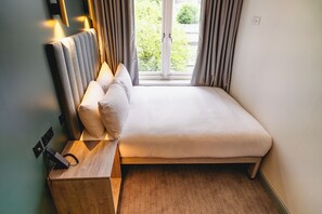 Compact Double | 1 bedroom, hypo-allergenic bedding, in-room safe, individually decorated
