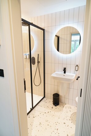 Compact Double | Bathroom | Shower, free toiletries, hair dryer, towels