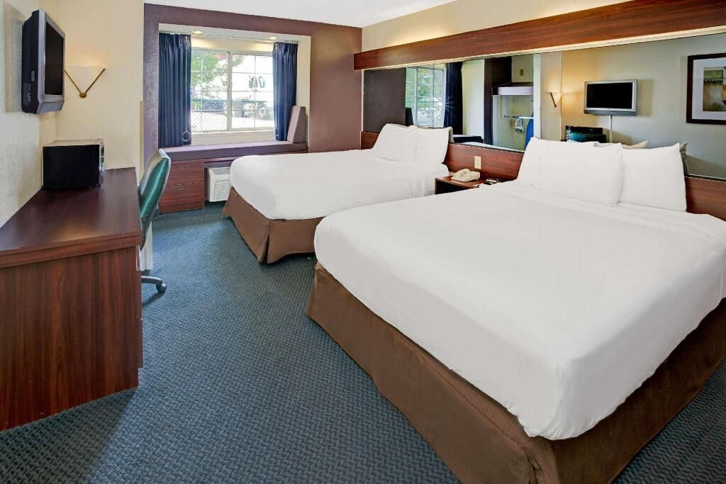 In-room safe, desk, soundproofing, iron/ironing board