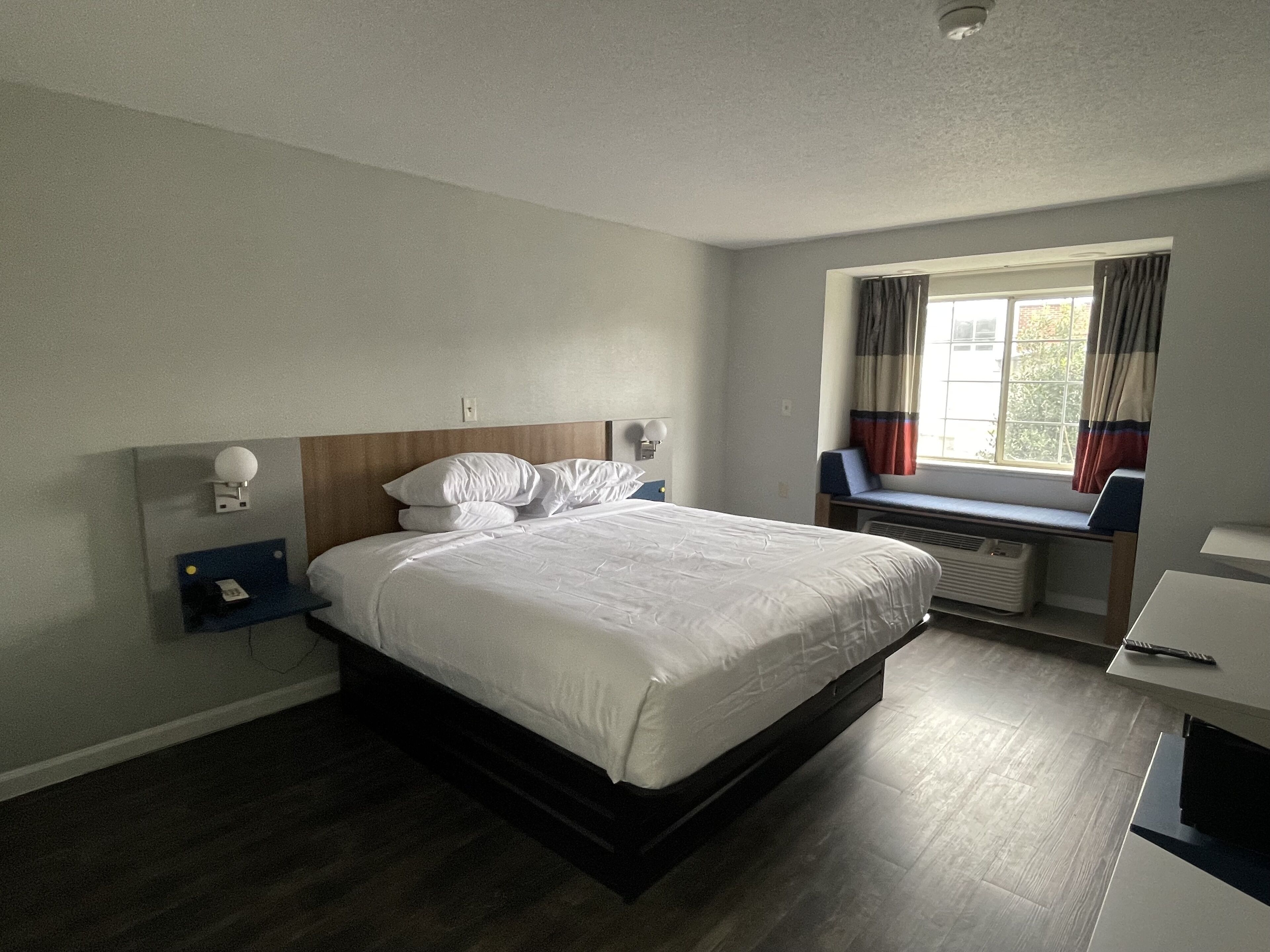Photo - Microtel Inn by Wyndham Atlanta Airport