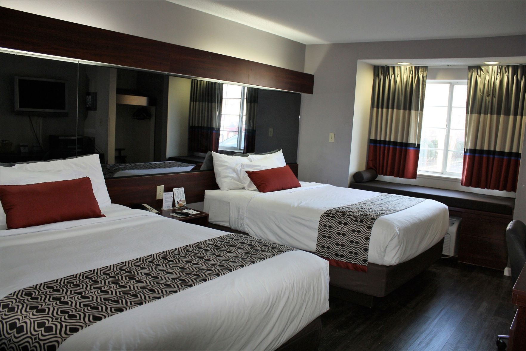 In-room safe, desk, soundproofing, iron/ironing board