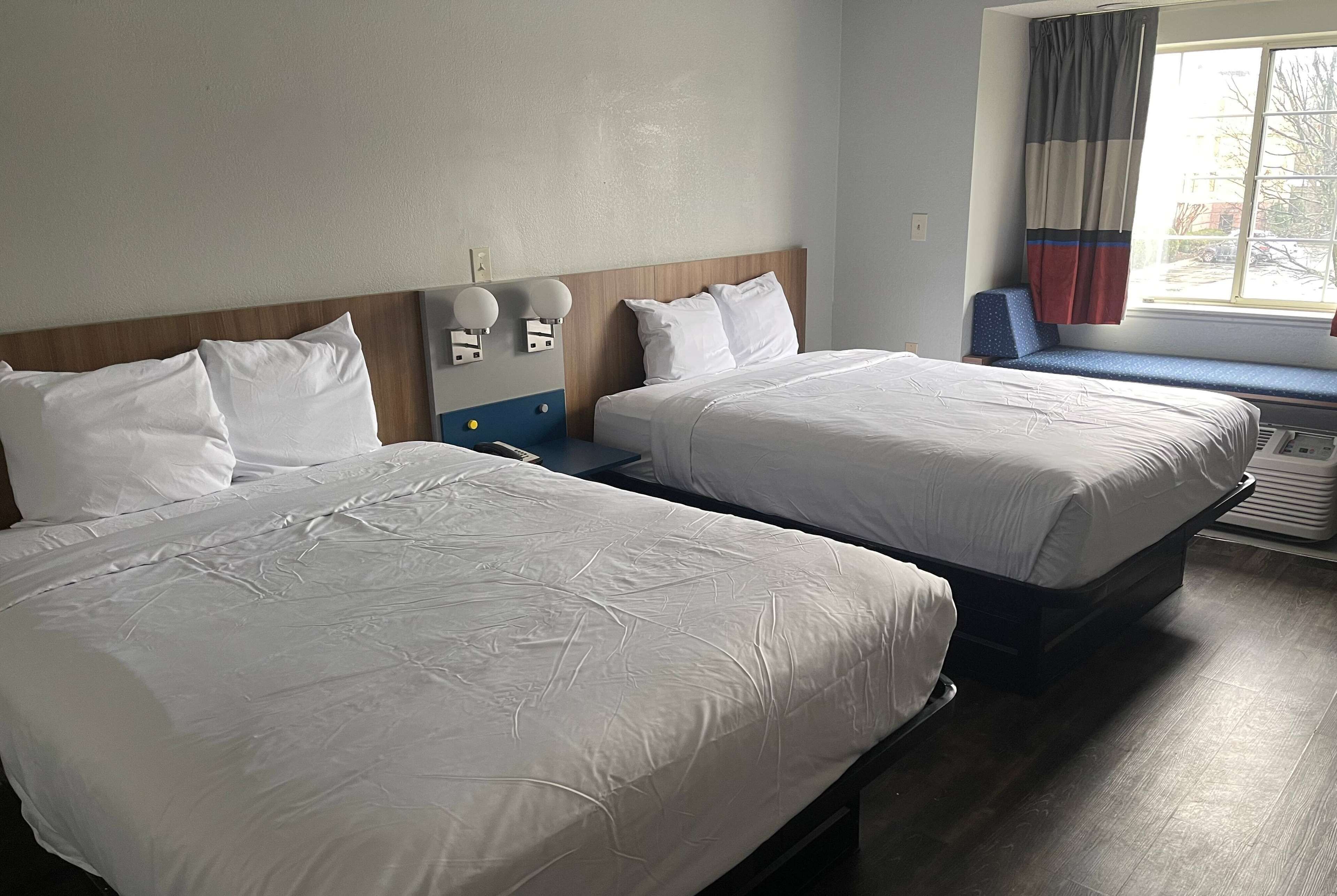 Photo - Microtel Inn by Wyndham Atlanta Airport