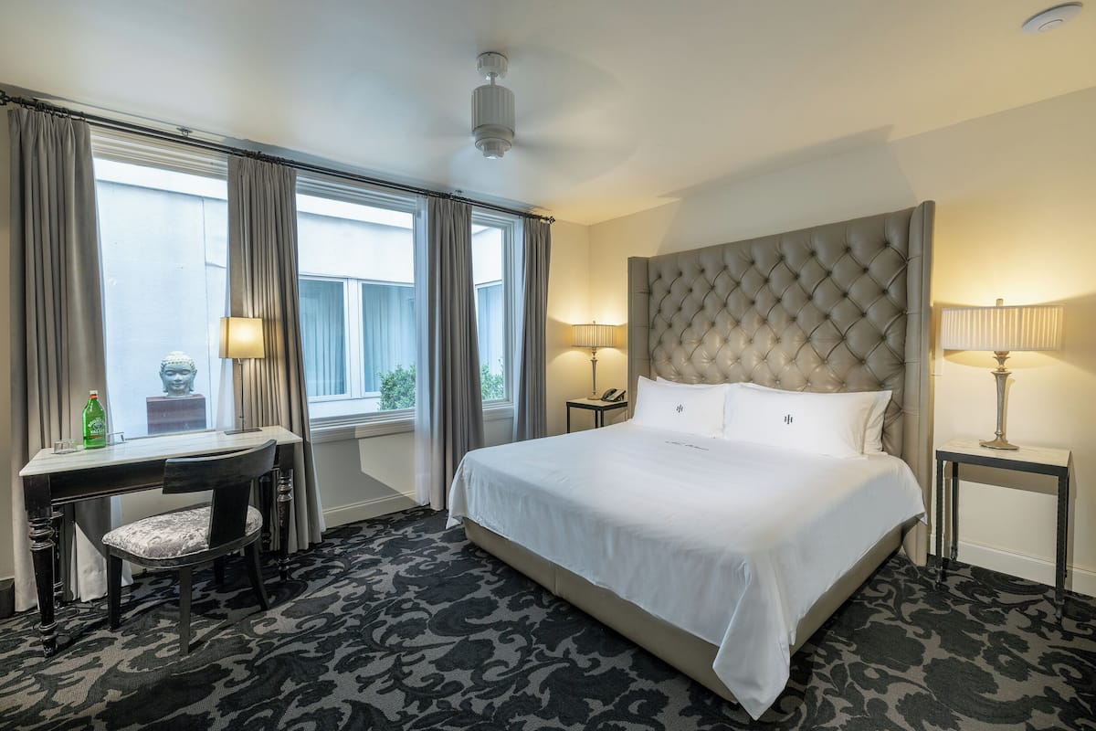 Superior Room, 1 King Bed, Garden View (Garden View King Room (GVK)) | Premium bedding, laptop workspace, iron/ironing board, travel cot