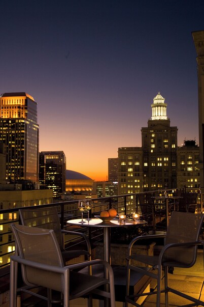 International House Hotel