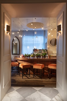 Bar (on property) at International House Hotel