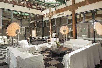 Meeting space at International House Hotel