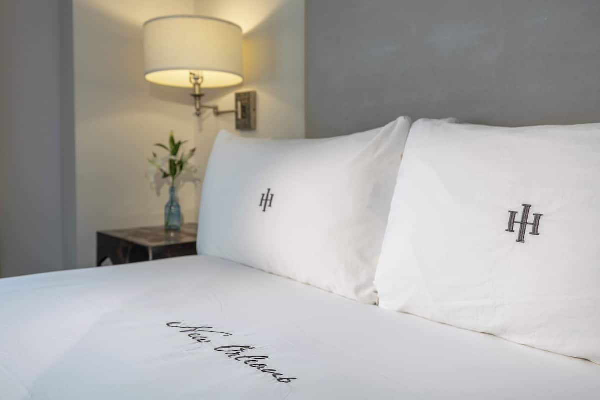 Premium bedding, laptop workspace, iron/ironing board, travel cot
