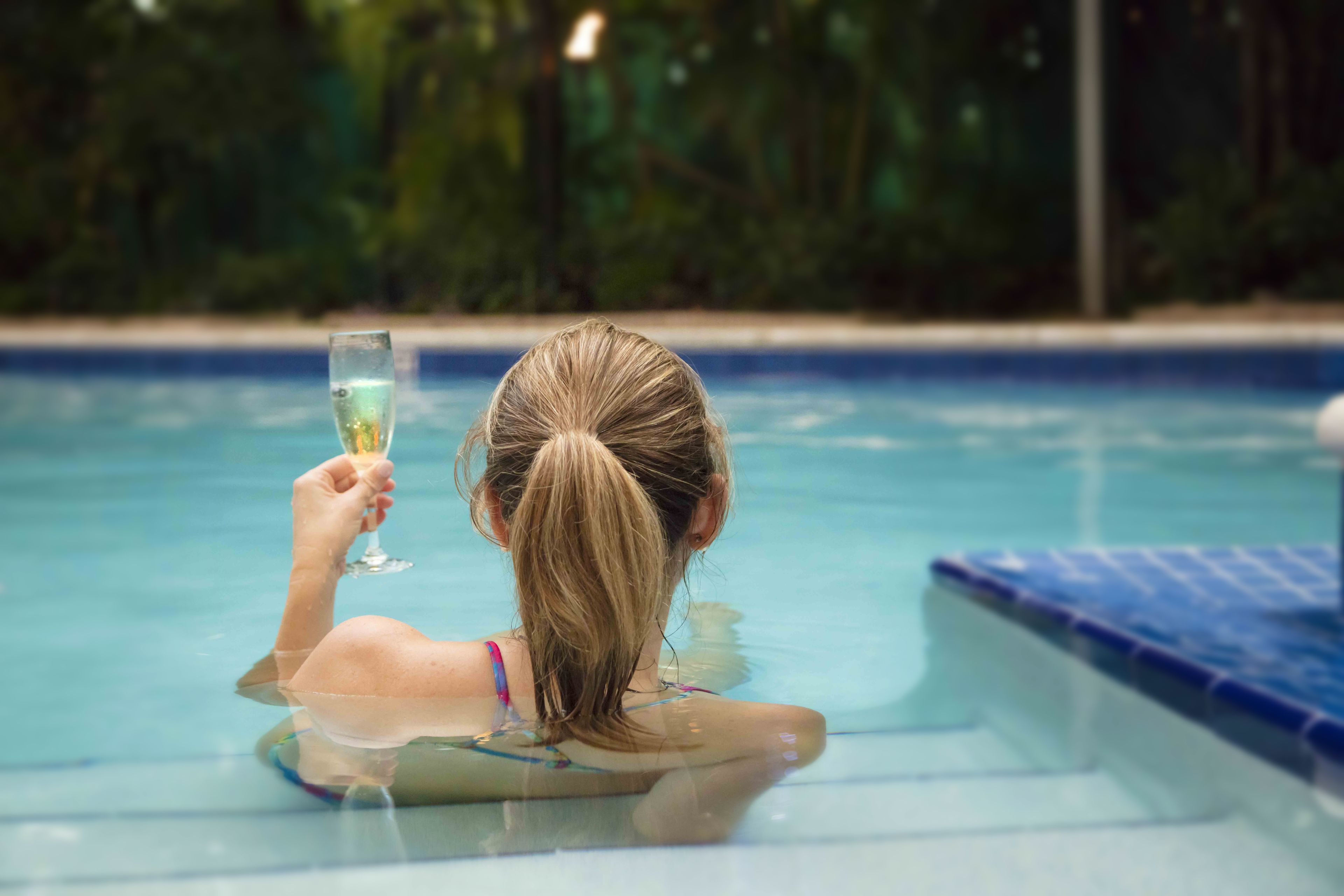 outdoor pool, pool loungers