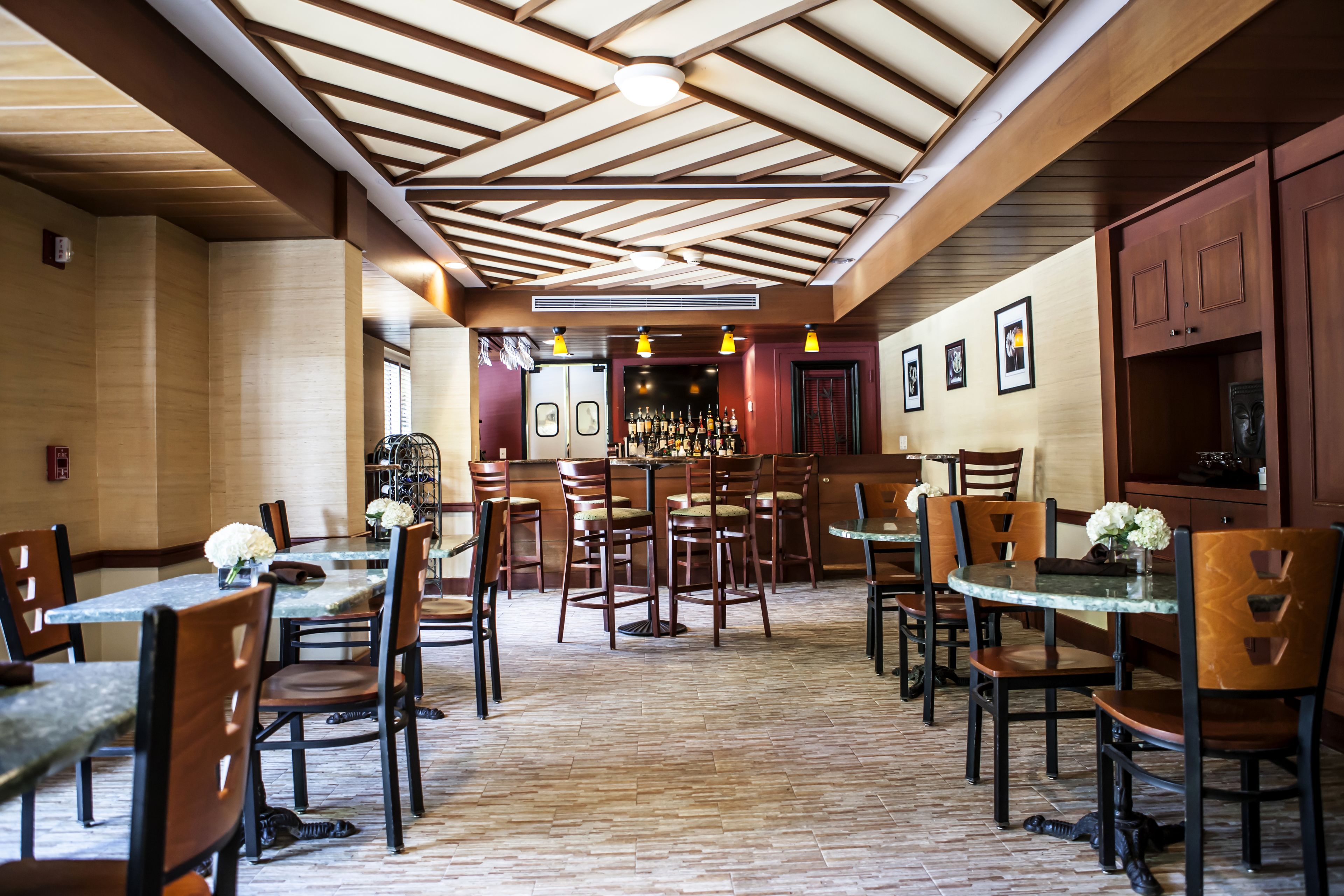 breakfast, lunch and dinner served