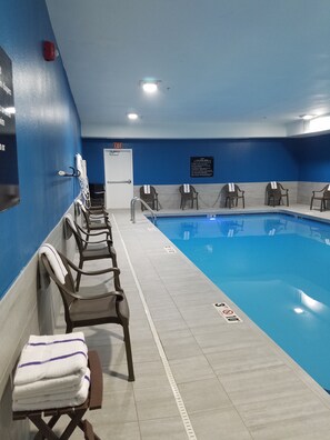 Piscine intérieure