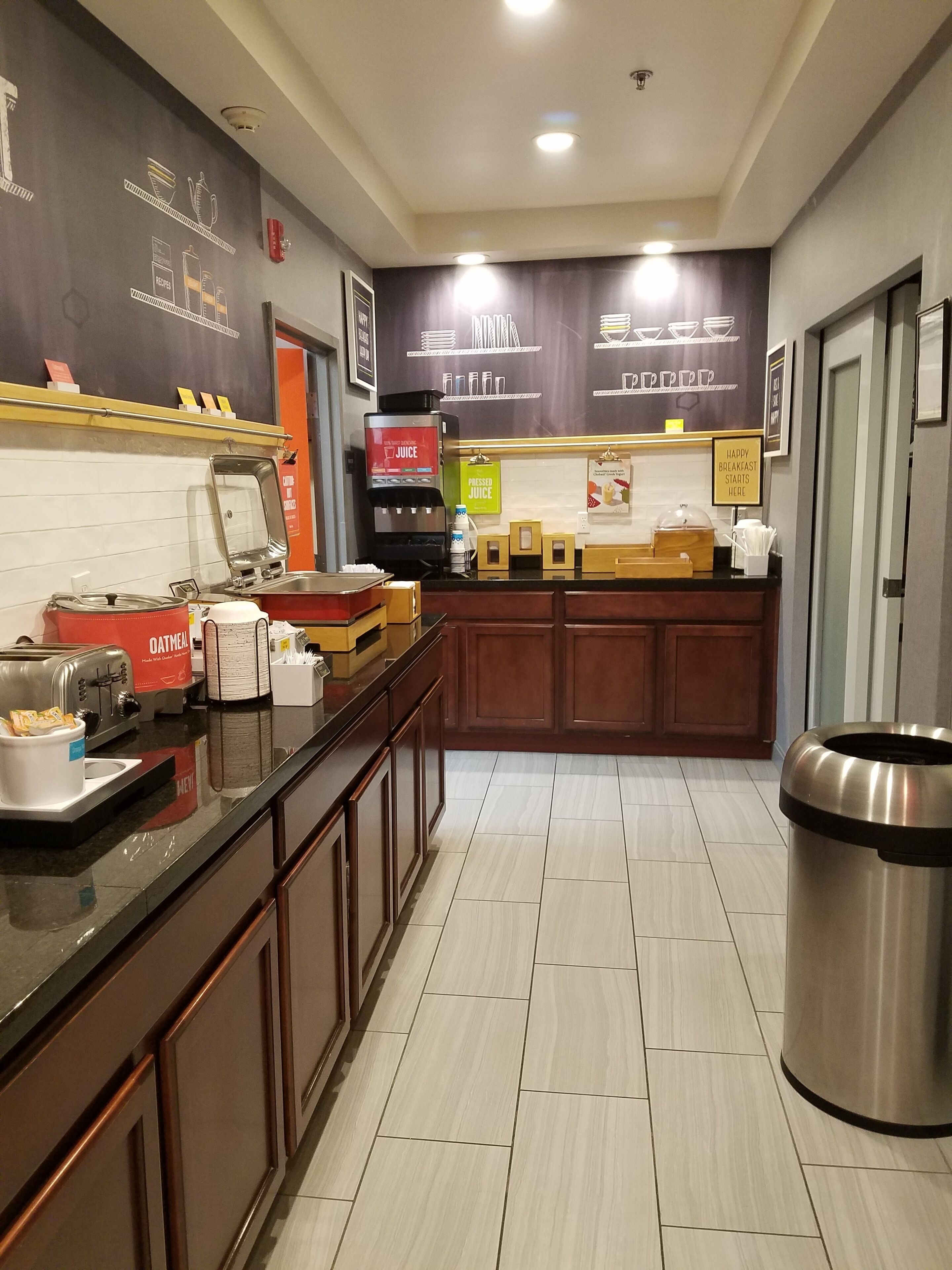 free daily breakfast