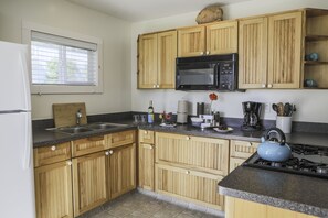 Cottage, 2 chambres | Cuisine privée