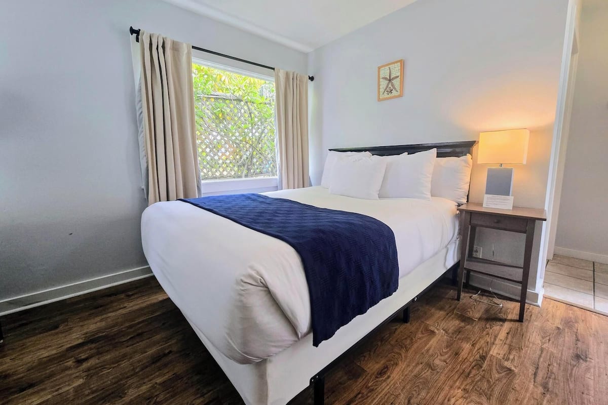 Water Tower Cottage | 2 bedrooms, iron/ironing board, free WiFi, bed sheets