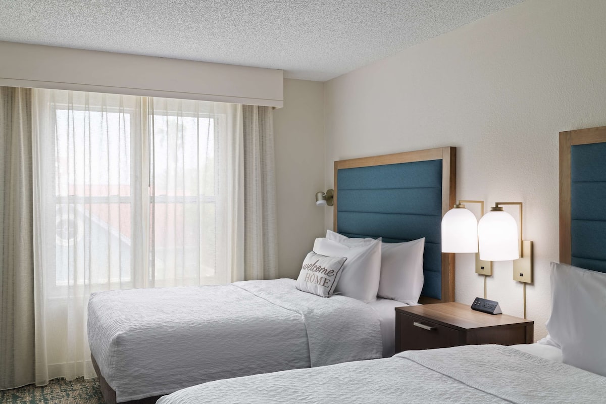 Suite, 1 Bedroom | Desk, blackout drapes, soundproofing, iron/ironing board