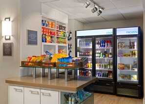 Snack bar - Homewood Suites by Hilton Lake Mary Orlando North (Lake Mary)