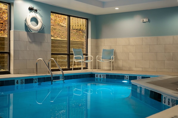 Piscine intérieure