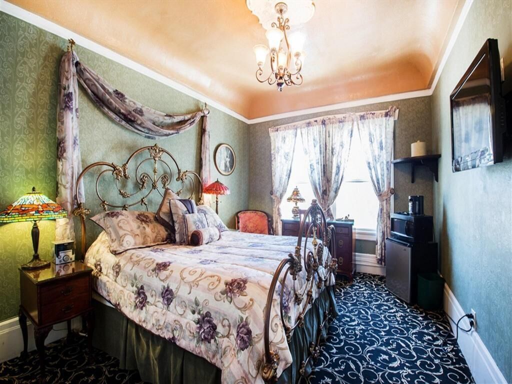 Coffres-forts dans les chambres, rideaux occultants