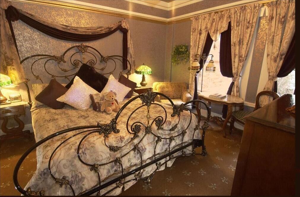 Coffres-forts dans les chambres, rideaux occultants