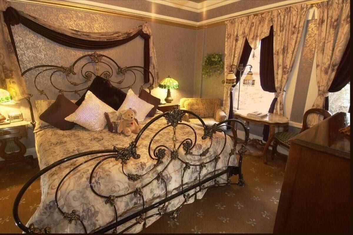 Coffres-forts dans les chambres, rideaux occultants