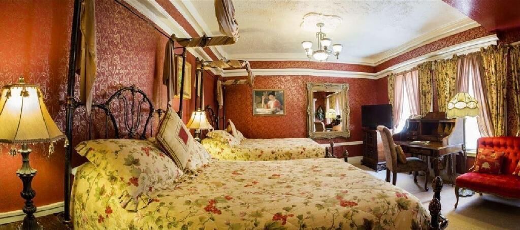 Coffres-forts dans les chambres, rideaux occultants